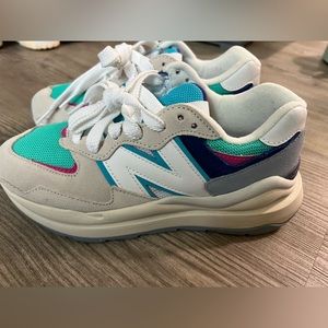 New Balance women's 57/40
